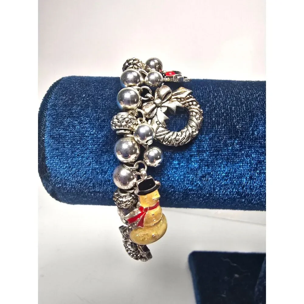 Avon Christmas Charm Bracelet Silver Tone Stretch Santa Snowman Wreath Jewelry